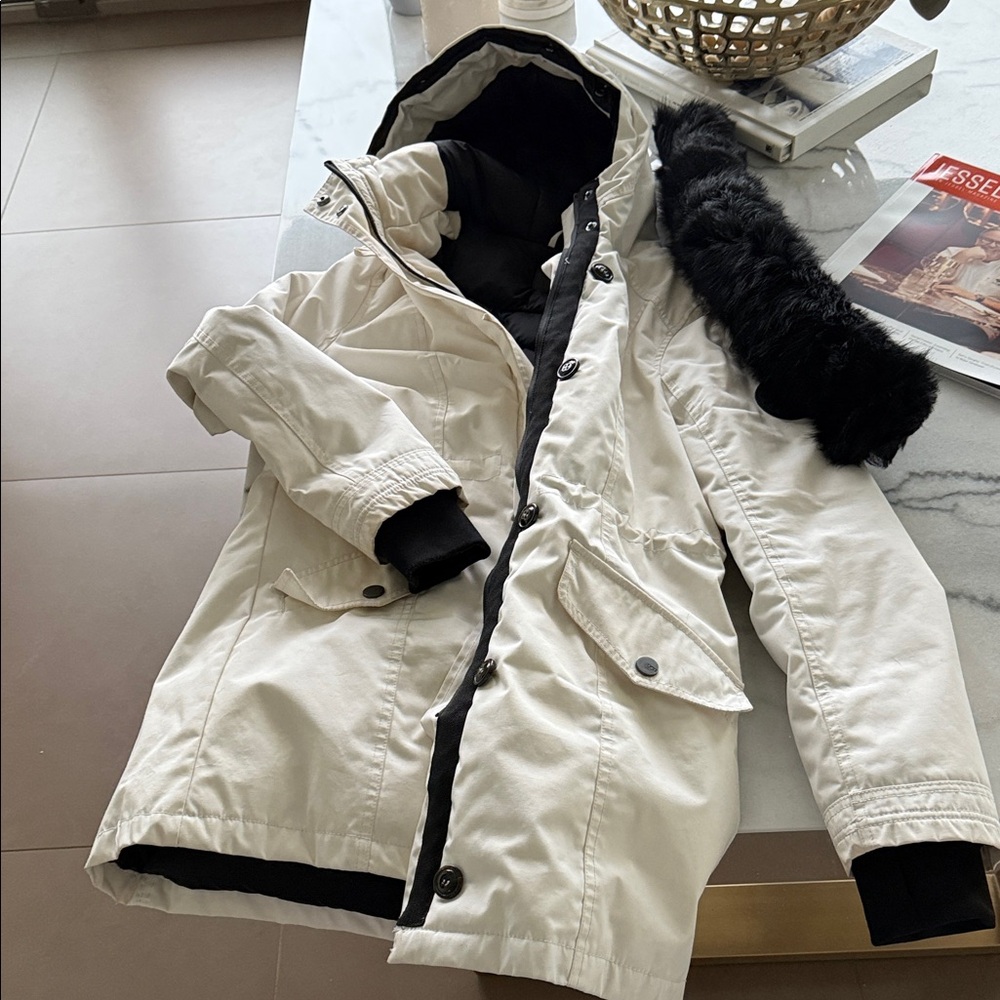 Ugg white Parka with Black removable fur